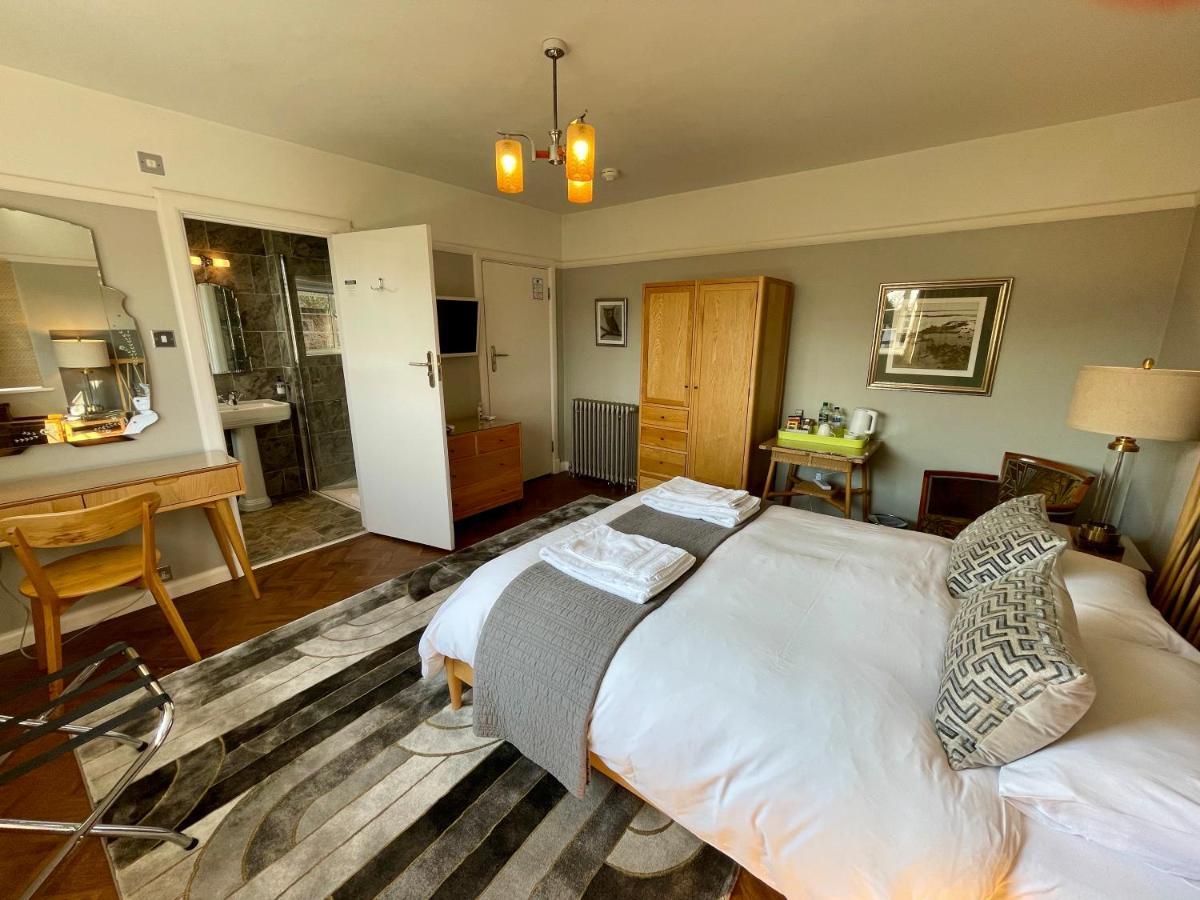 Milvil Bed and Breakfast Gosport Exteriör bild