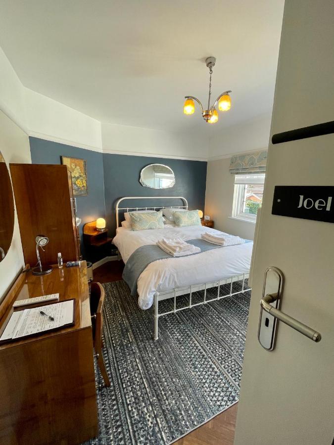 Milvil Bed and Breakfast Gosport Exteriör bild